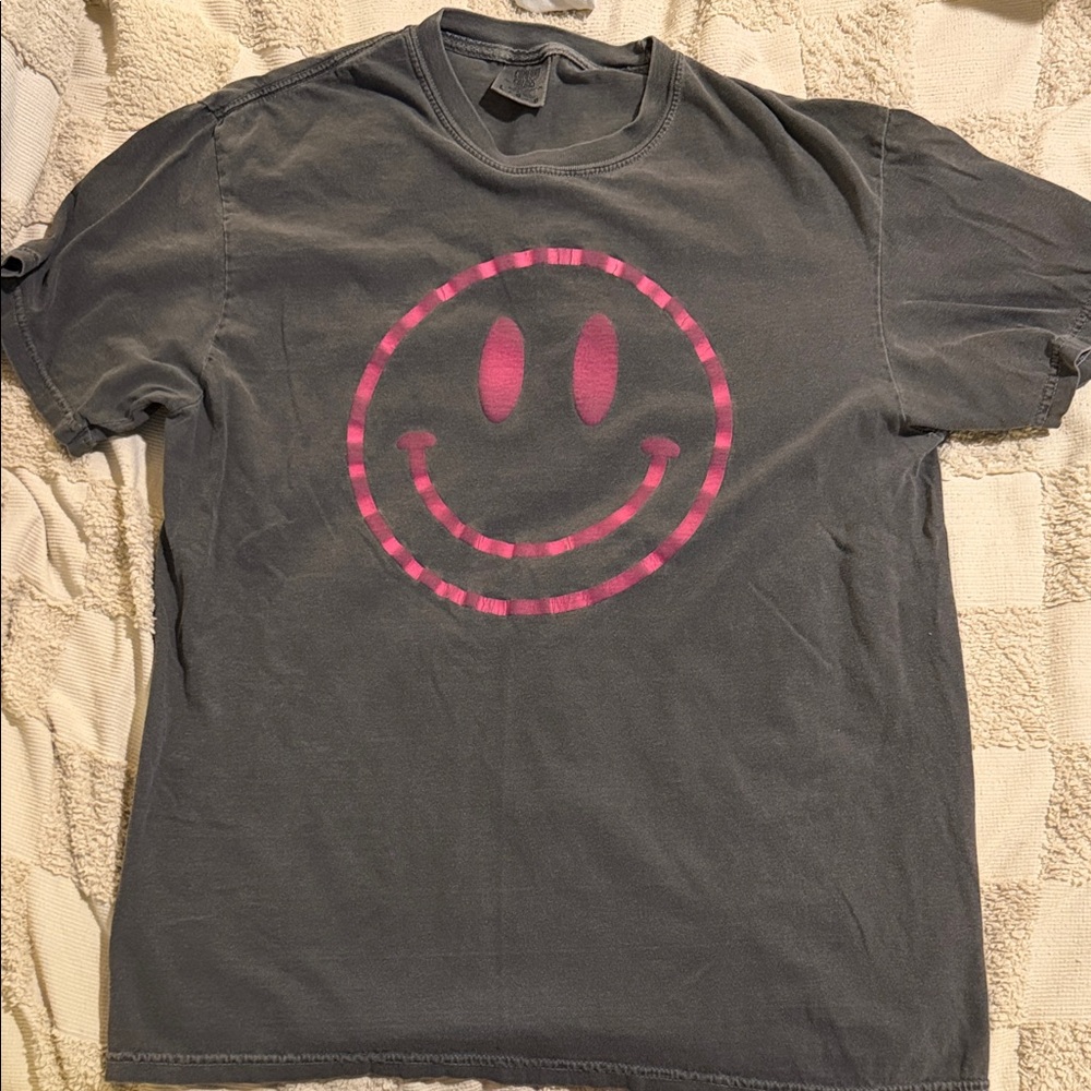 Comfort Colors Gray Tee with Pink Smiley Face
